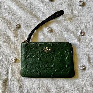 Coach Corner Zip Wristlet~ Everglade Green